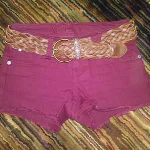 Shorts with belt